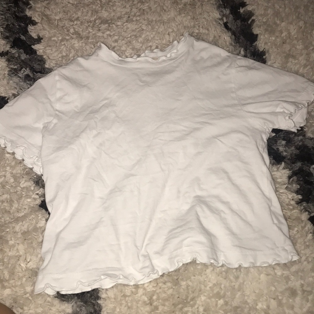 White high neck scalloped tee shirt